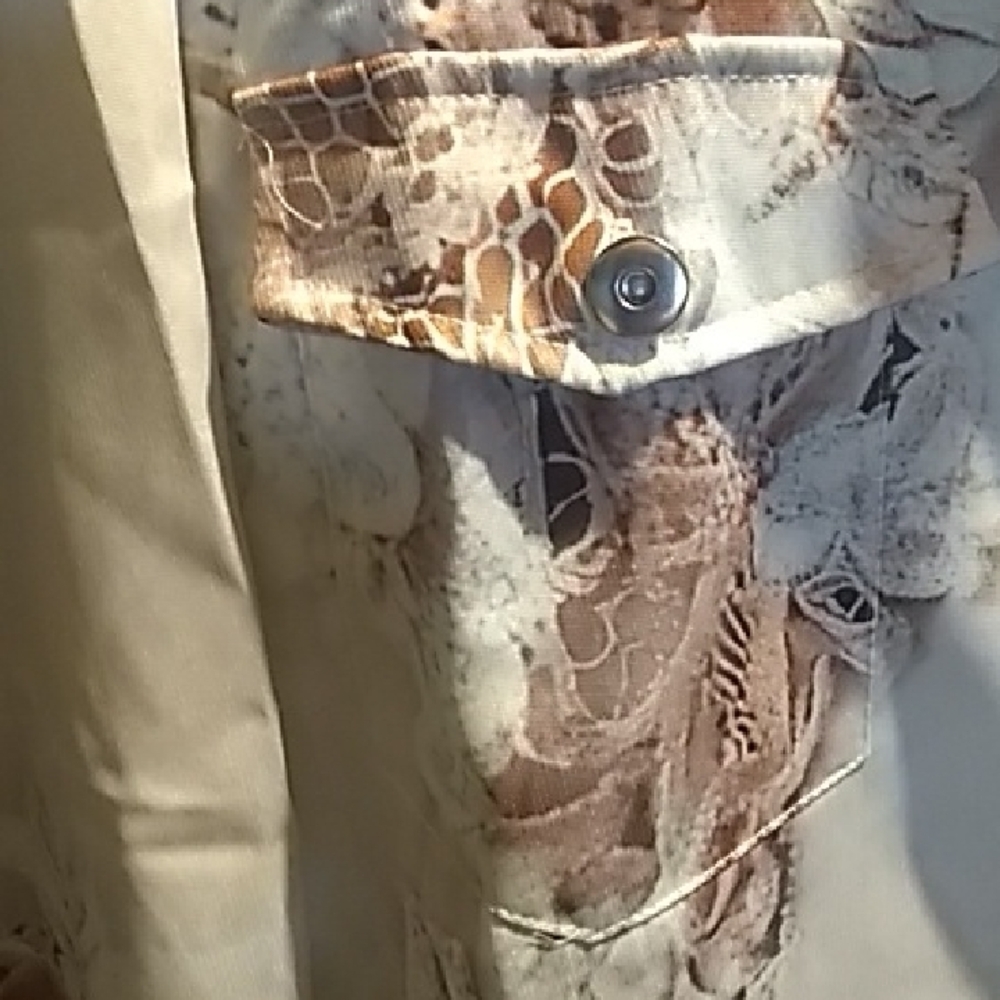 🆕Cream Jacket - Picture 4 of 6